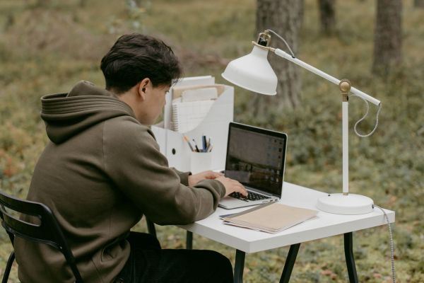 Le télétravail depuis une maison à la campagne : expériences et témoignages